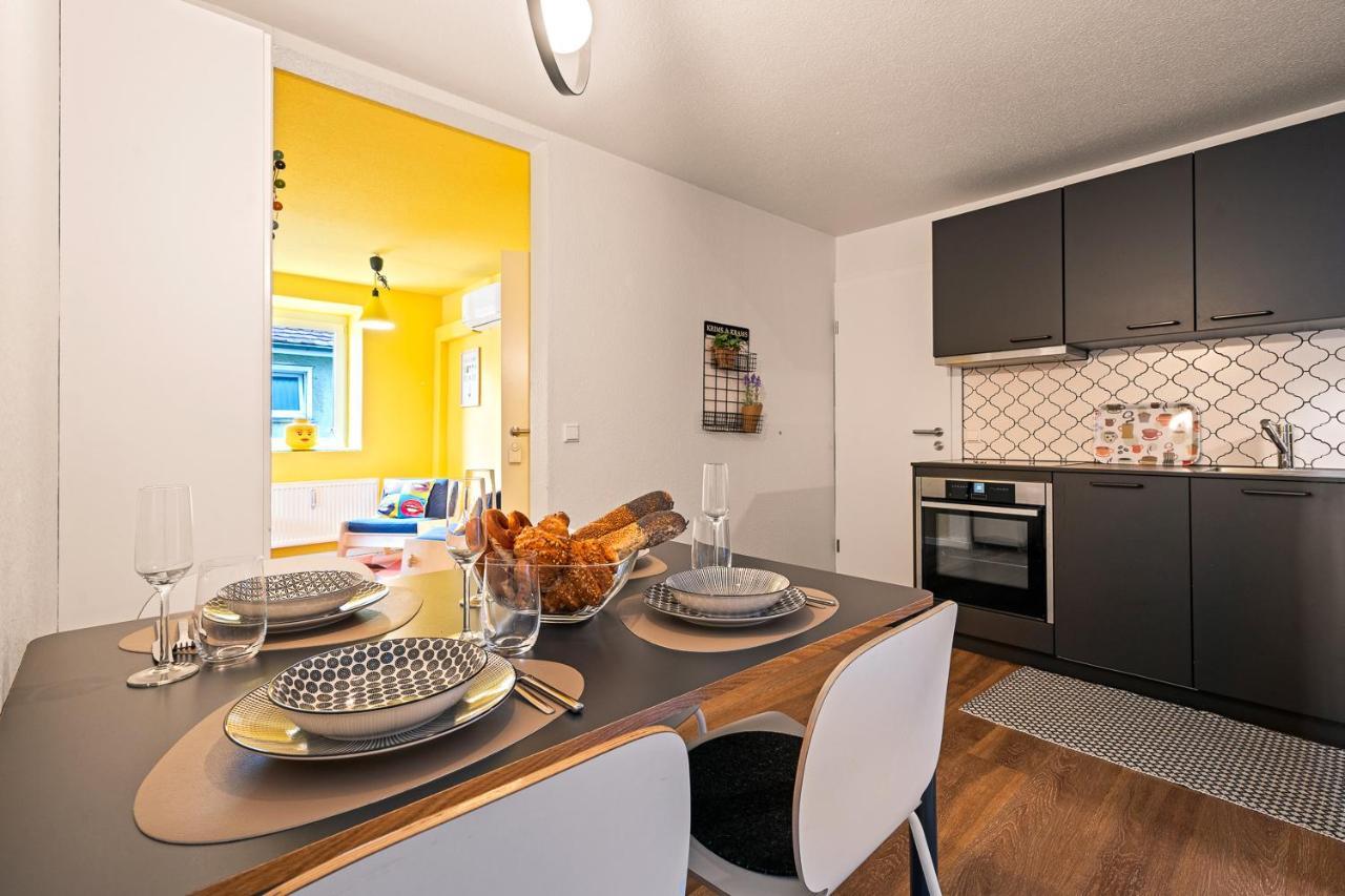 Farbenfrohe Altbauwohnung, Ausstattung Apartment Friedrichshafen